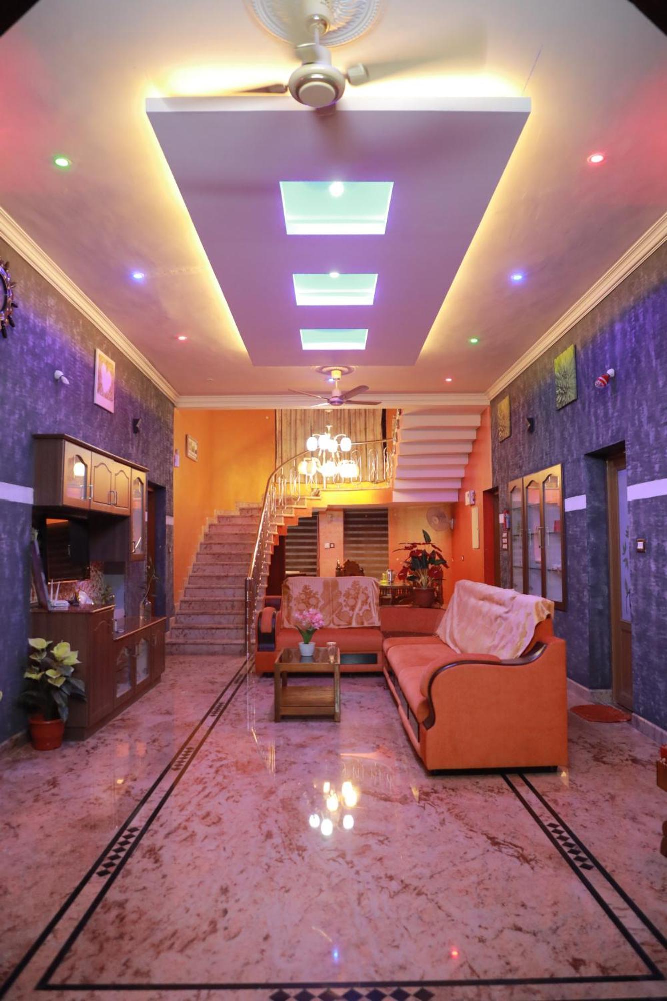 Gilead Holliday Hotel Tamarakulam Exterior photo