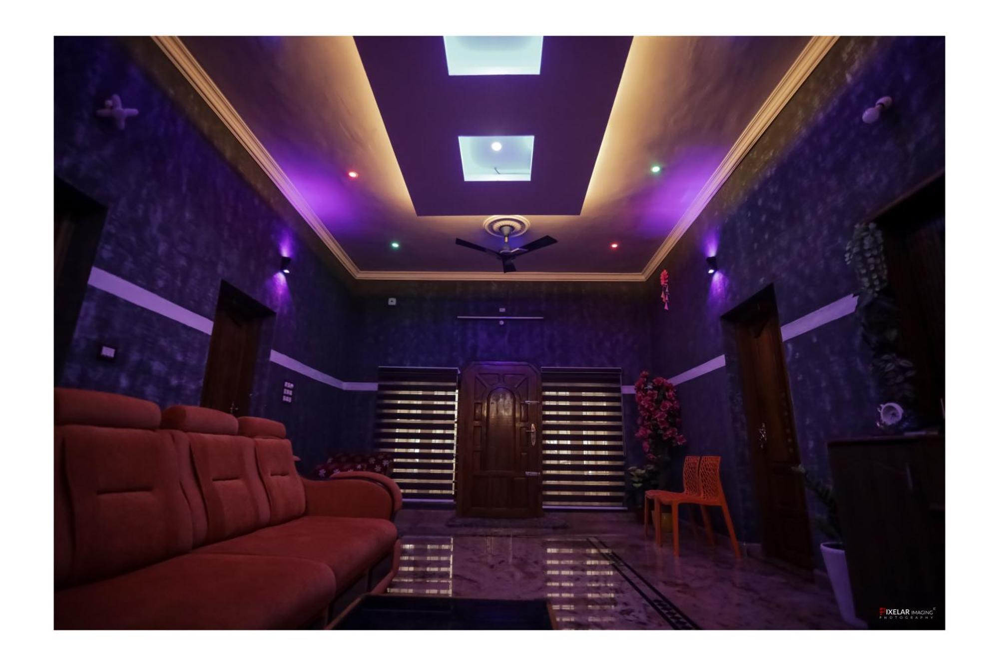 Gilead Holliday Hotel Tamarakulam Exterior photo